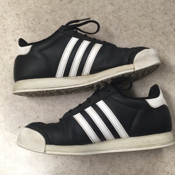 adidas Shoes - Size 6 black Samoa’s